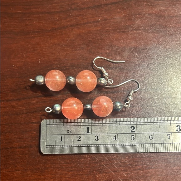 Elegant Pink and Silver Beaded Earrings - Picture 2 of 3